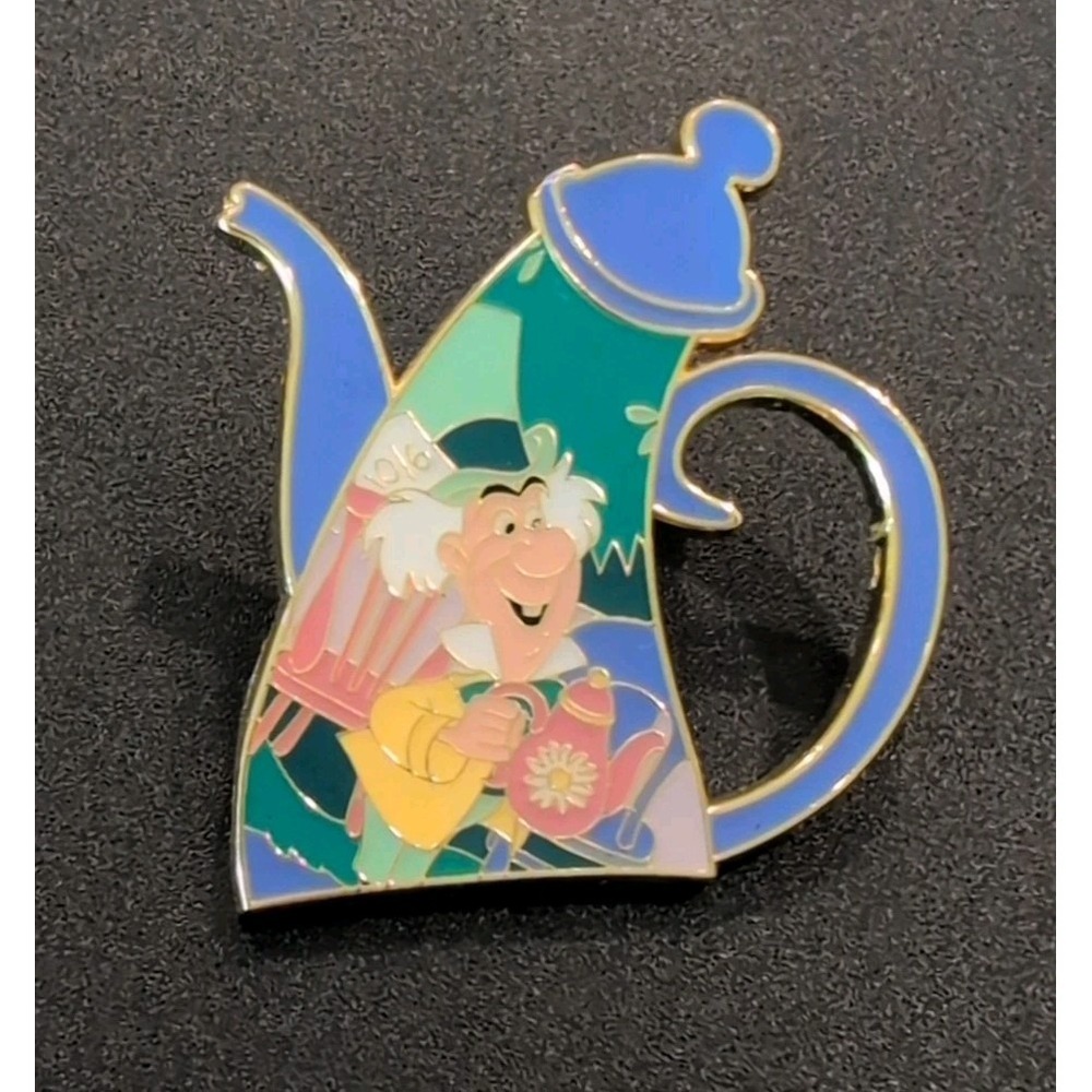 Loungefly Tea Cup Puzzle Mystery Alice in Wonderland Mad Hatter Disney Pin
